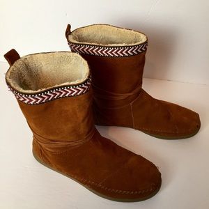 Tom’s Suede Boots with Tribal print ribbon detail